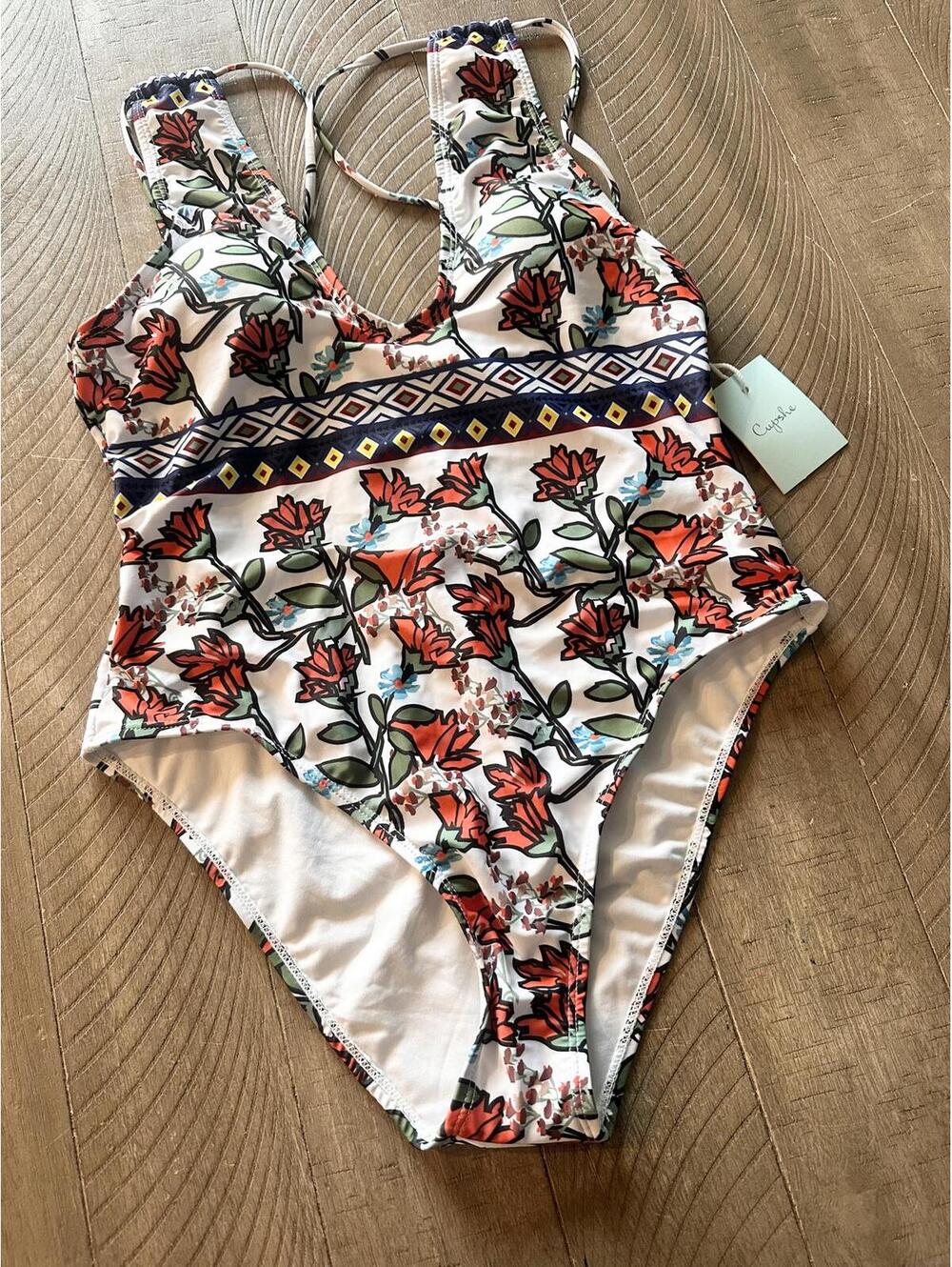NWT CUPSHE Spring Blossoms Print One-piece Swimsuit Women’s Medium - Picture 2 of 12